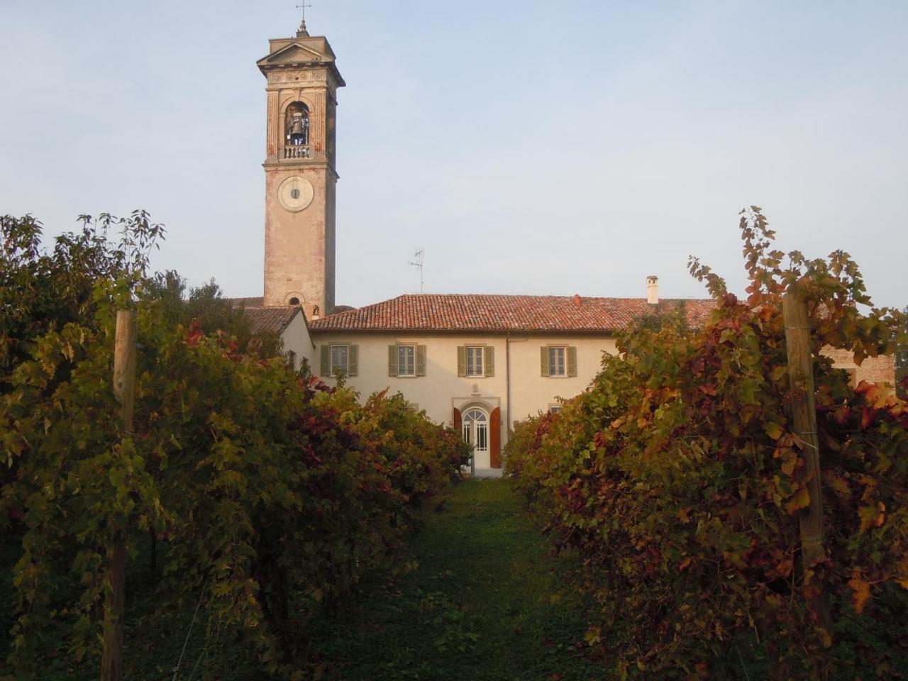 Ostello La Canonica Motta Baluffi Buitenkant foto