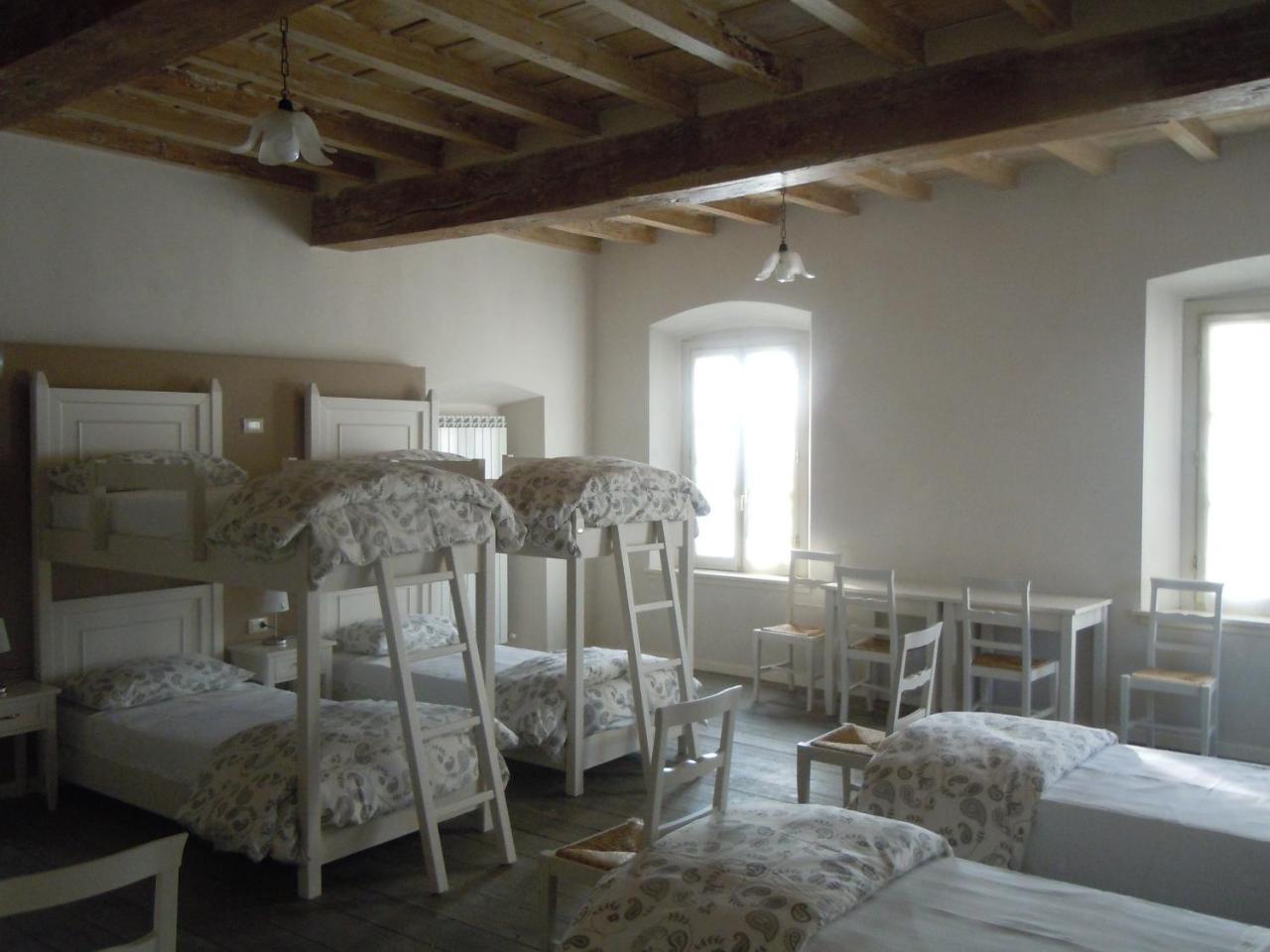 Ostello La Canonica Motta Baluffi Buitenkant foto